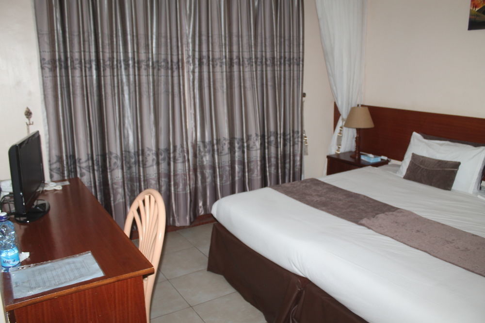 Victoria Comfort Inn Кисуму Экстерьер фото