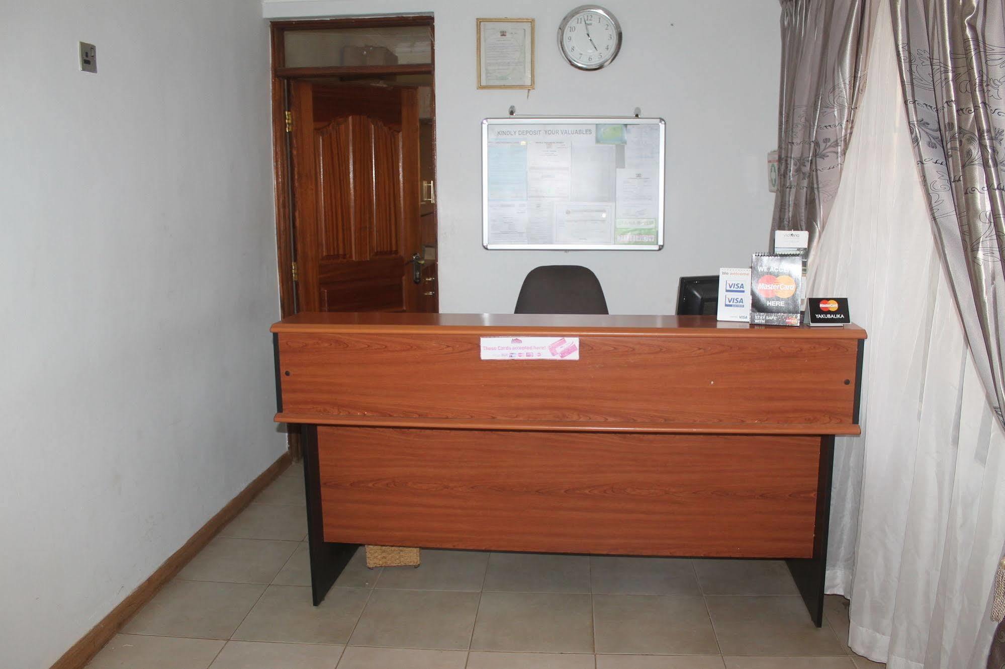 Victoria Comfort Inn Кисуму Экстерьер фото