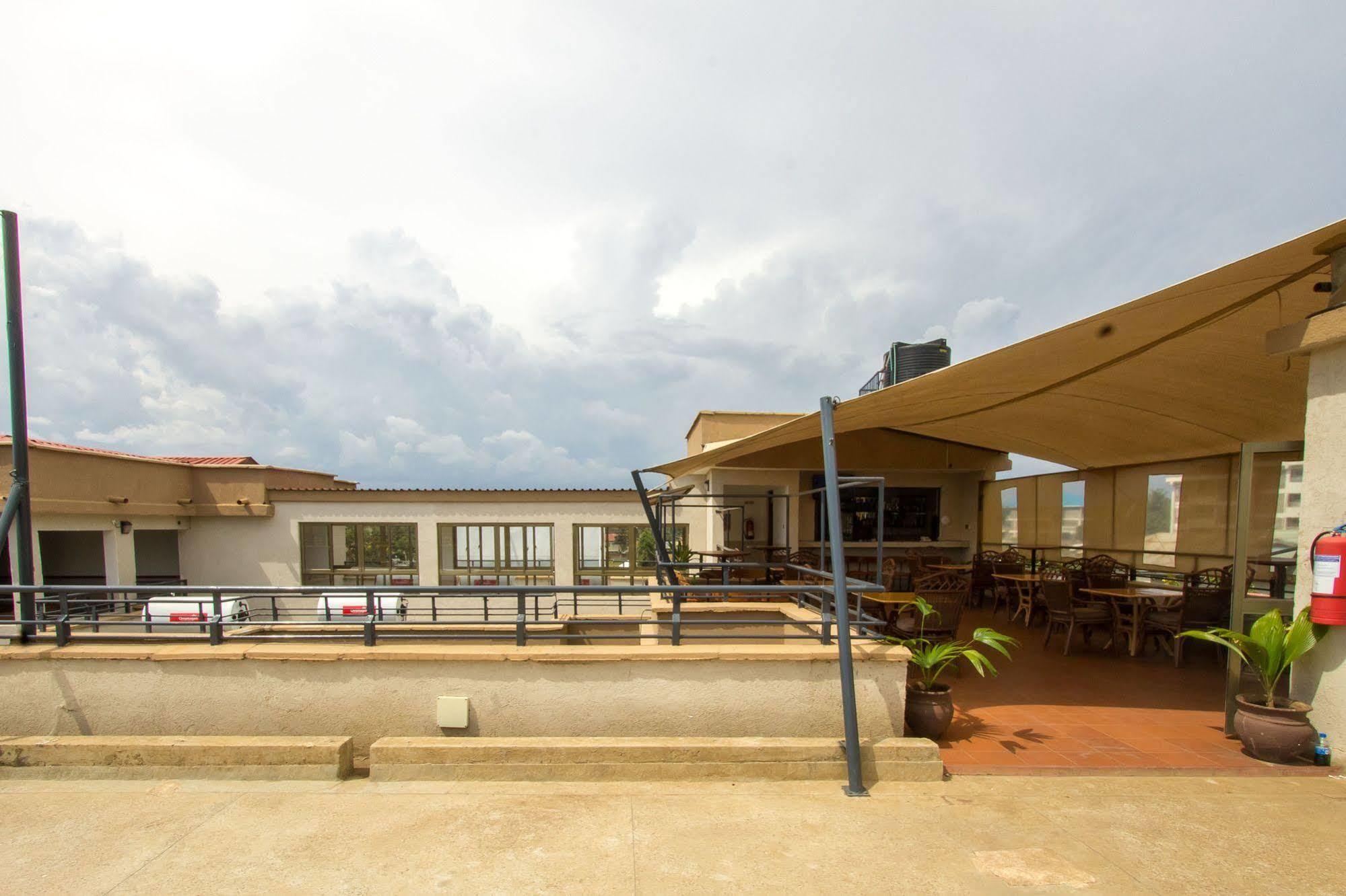 Victoria Comfort Inn Кисуму Экстерьер фото