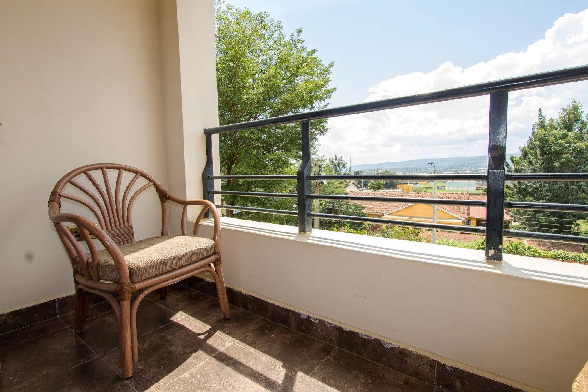 Victoria Comfort Inn Кисуму Экстерьер фото